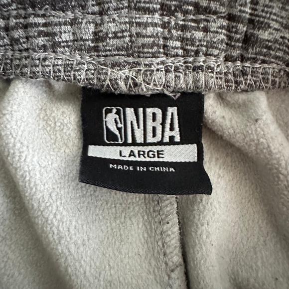 Boys’ NBA Gray & Black Heathered Jogger Pants Size L Basketball Sweatpants - Picture 2 of 9